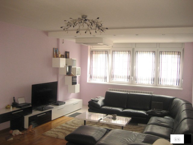 СЕ ПРОДАВА СТАН ВО Н.ЛИСИЧЕ 