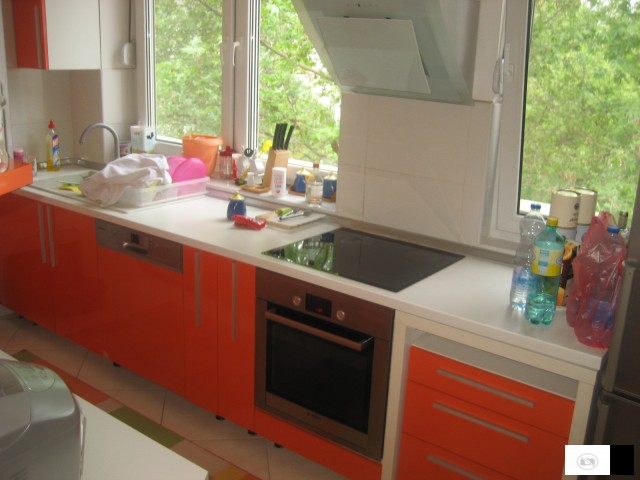 СЕ ПРОДАВА СТАН ВО Н.ЛИСИЧЕ 