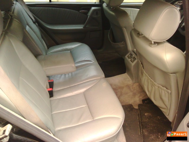 Mercedes E 300 Td-odlicen