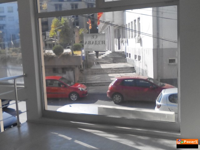 Se Prodava Dukjan Vo Centar 