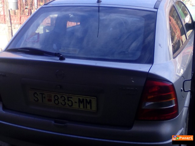 Opel Astra 2000 God.