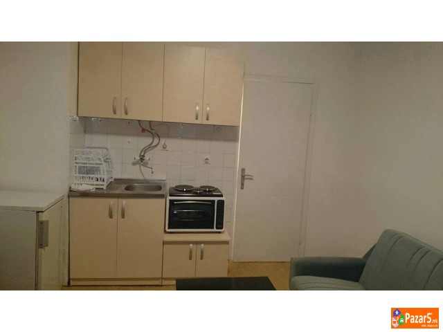 Се продава гарсоњера во населба сењак 3 