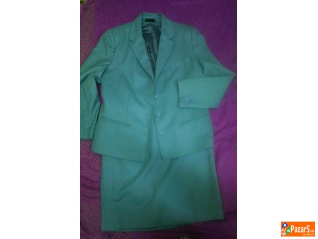 Костими,комплети одлично сочувани