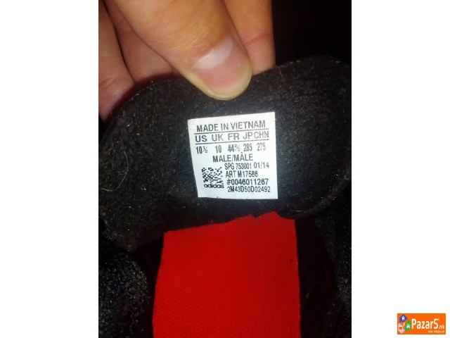 Продавам копачки Адидас (44 број)