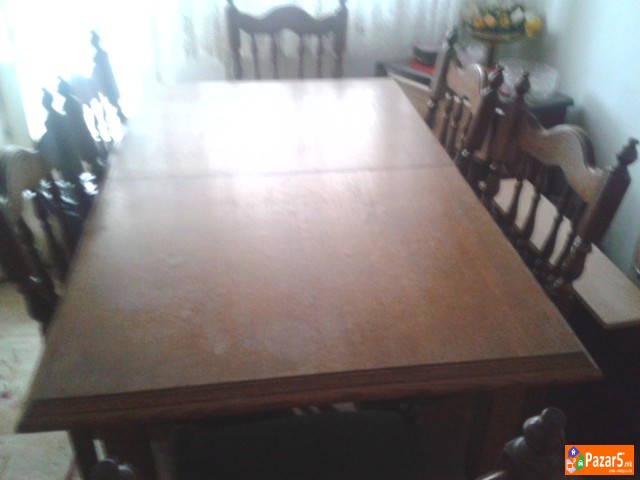 Плакари со трпезариска маса и 6 столици