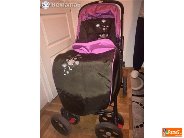 Се продаваат Bertoni колица за деца