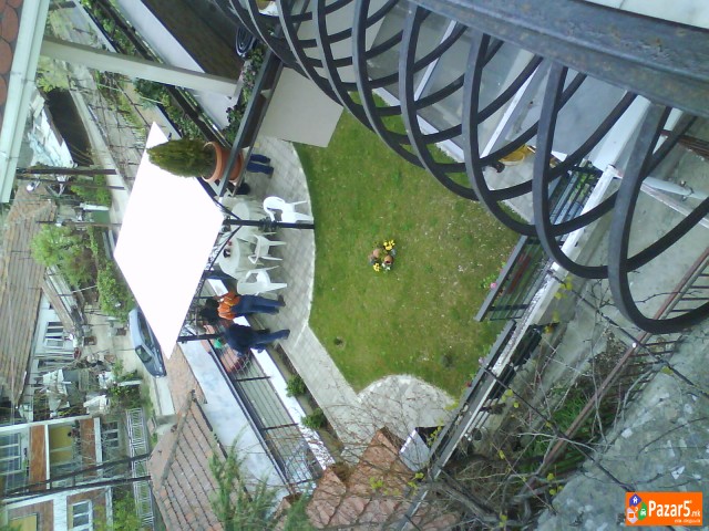 Prodavam Kuka Vo Crnice 260m2 Za Smao 160000 Evra