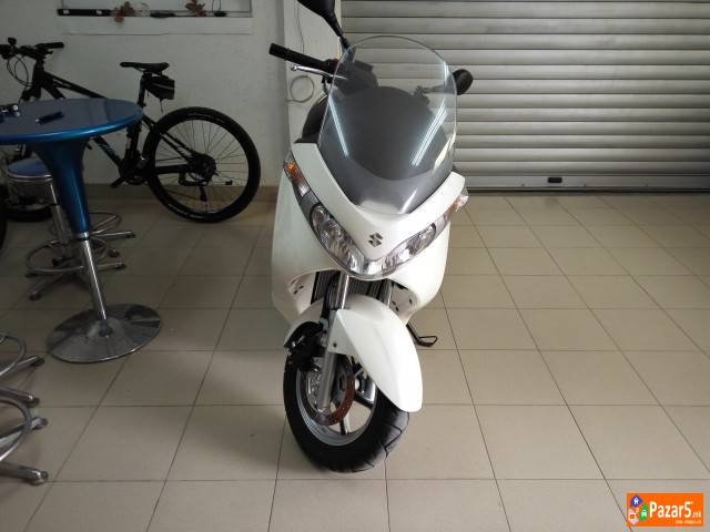 Suzuki Burgman 200 - Kako Nov
