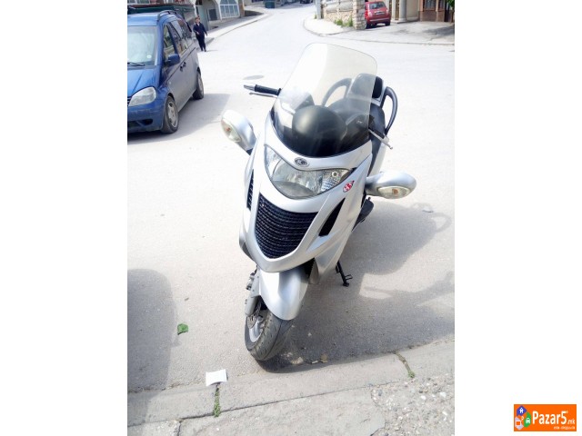 Motor Kymco Grand Dink 125 2008 God. Extra Moze Za
