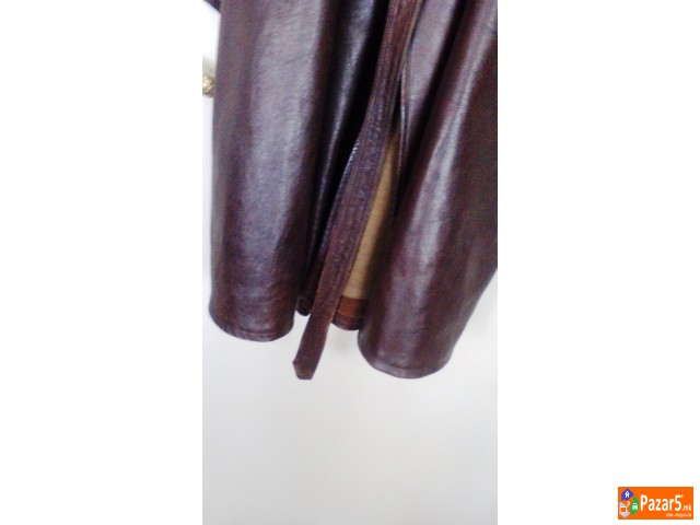 Кожен мантил