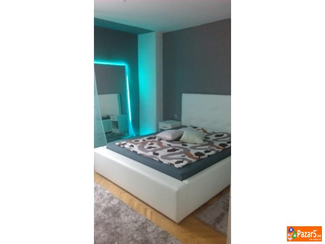 Se Izdava Komplet Namesten Stan Vo Centar