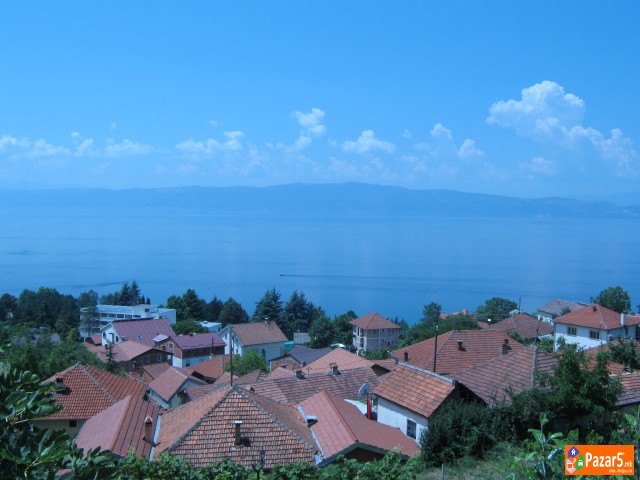 Апартмани Танески Коњско