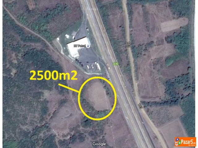 Hitno se prodava plac 2500m2 1m2 = 10€
