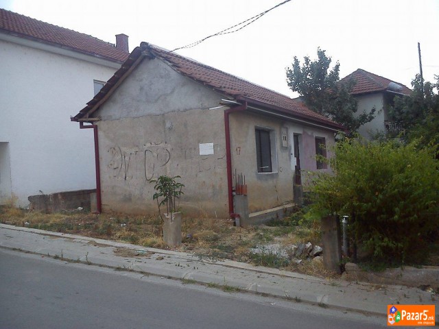 Se Prodava Kuka Vo Radovis