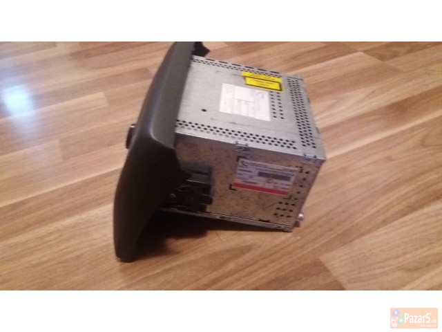 Prodavam Cd-radio Za Fiat Stilo