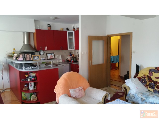 Prodavam Ili Menuvam Stan Vo Gjorce Petrov