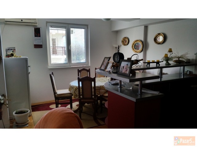 Prodavam Ili Menuvam Stan Vo Gjorce Petrov