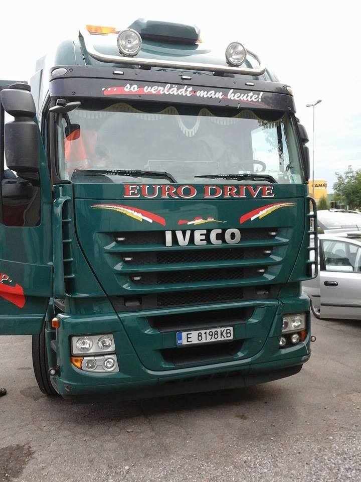 Se prodava kamijon IVECO STRALIS