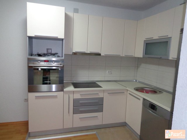 Izrabotka Na Sekakov Vid Korpusen Mebel Po Merka