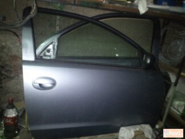 Prodavam Delovi Za Opel Corsa 1.0 2005god