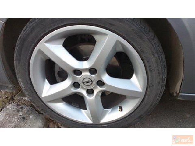 Aluminiumski bandzi 17 ki so gumi 215 45