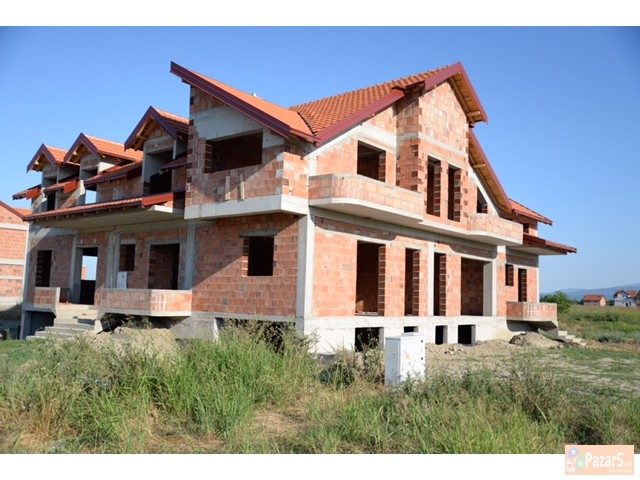 Продавам куќа (kuka) во Хиподром