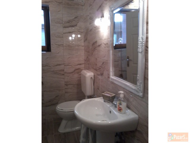 Se Izdava Deloven Prostor