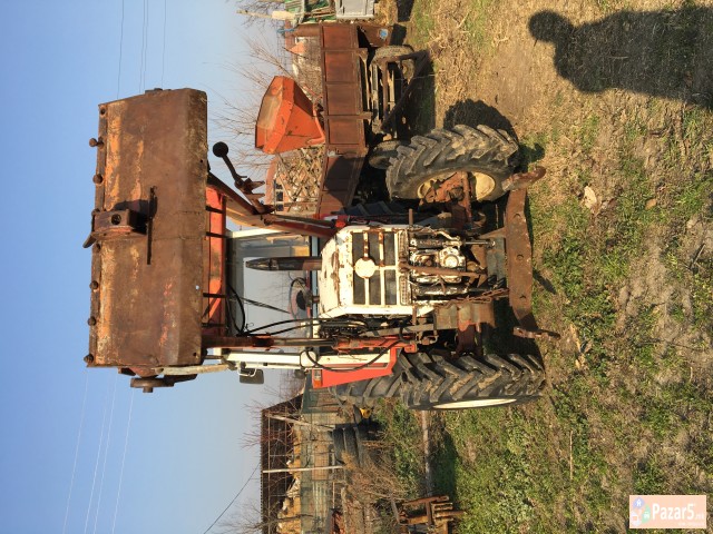 Се продав трактор и приклучна механизација