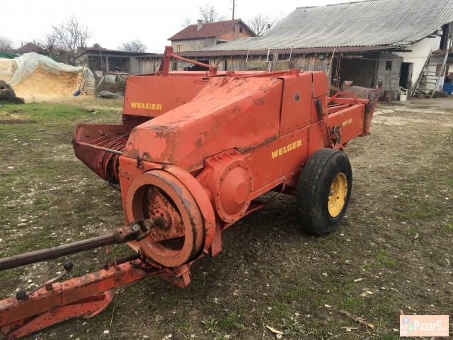 Се продав трактор и приклучна механизација