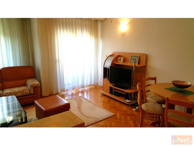 Prekrasen Stan Vo Centar Na Ul. Leninova