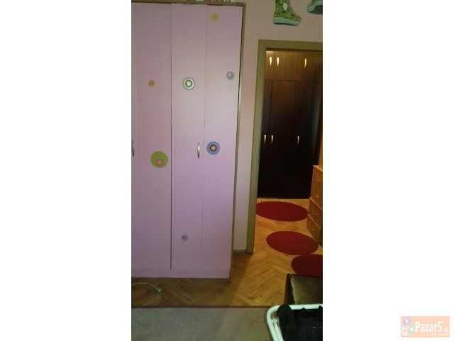 Izdavam Kompletno Namesten Stan Vo Nas. Aerodrom