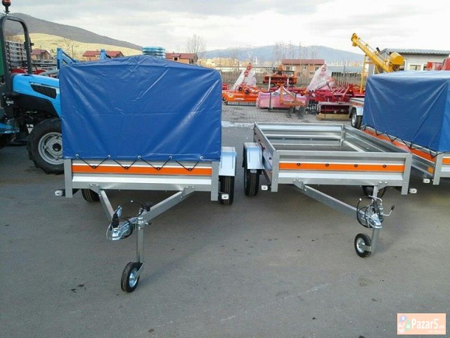 Автомобилски приколки и платформи