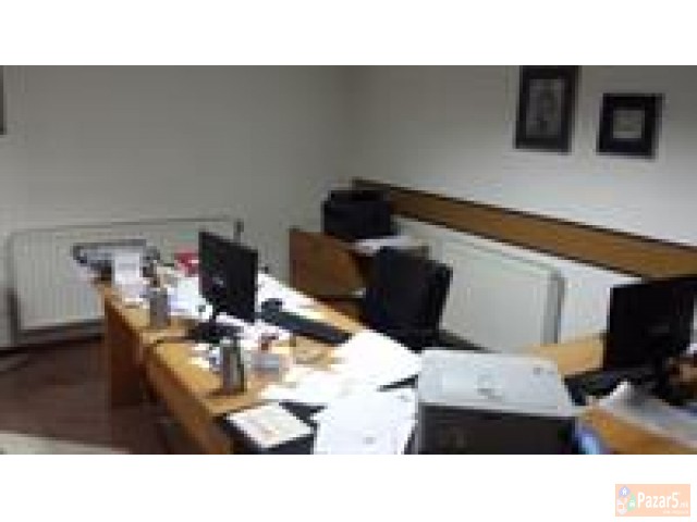 Издавам деловен простор во центарот на Скопје