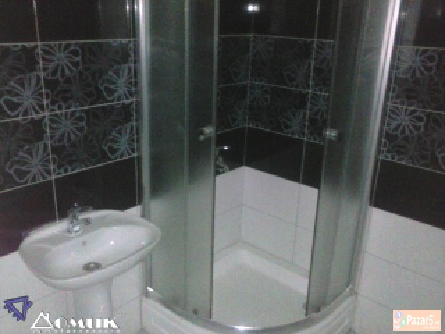 Domik Prodava Nov 3 Soben Stan Kaj Univerzlna  Za 