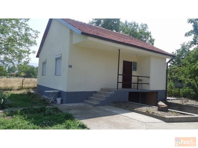 Se Prodava Kukja So Plac Vo Volkovo