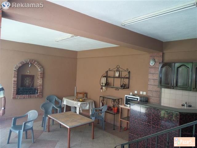  Kuka 800m2 Vo Skopje, Moze I Iznajmuvanje