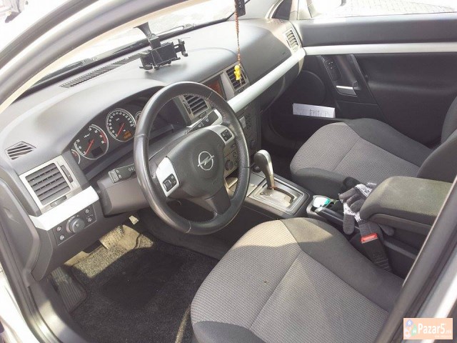 Se Prodava Opel Vectra C 