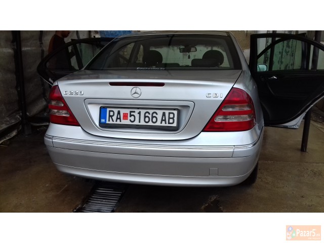 Mercedes C 220  /2001