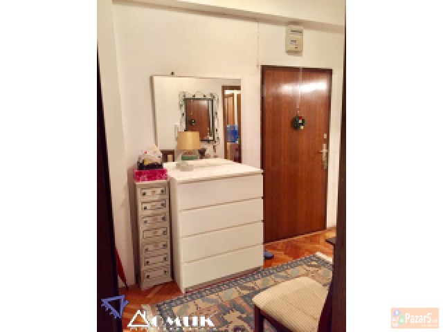 Domik Prodava Nov 3 Soben Stan Kaj Univerzlna Za 1