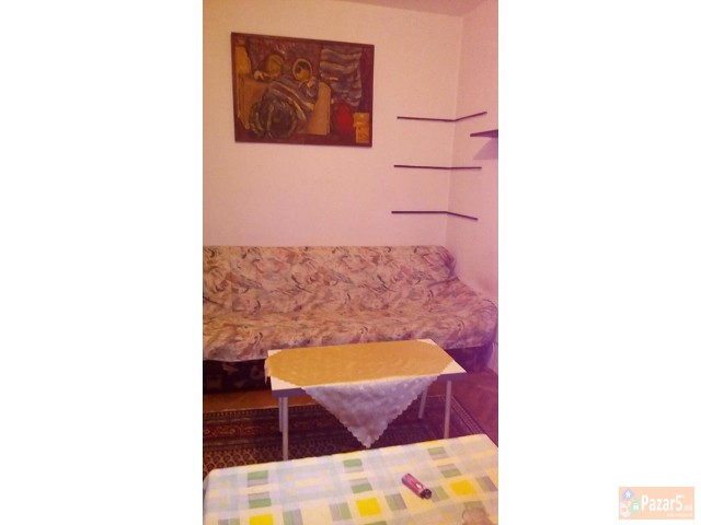 Izdavam Garsonjera Vo Avtokomanda