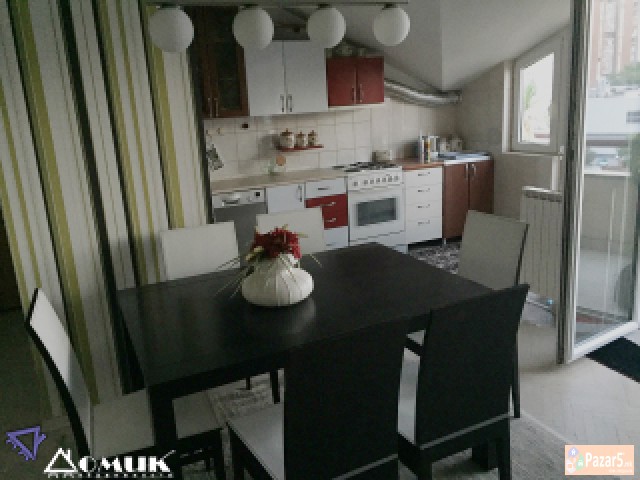 Domik Izdava Lux 3 Soben Stan Vo Centar Nova Zgrad