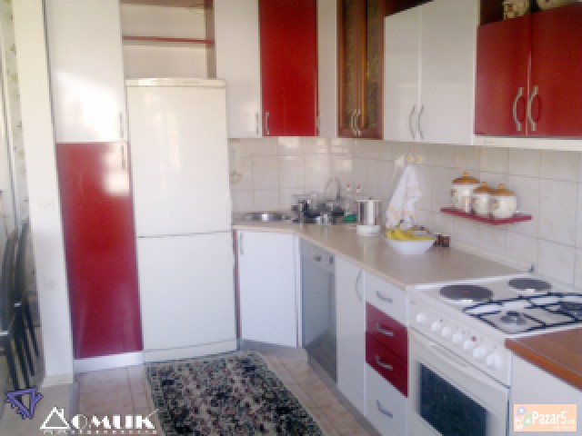 Domik Izdava Lux 3 Soben Stan Vo Centar Nova Zgrad