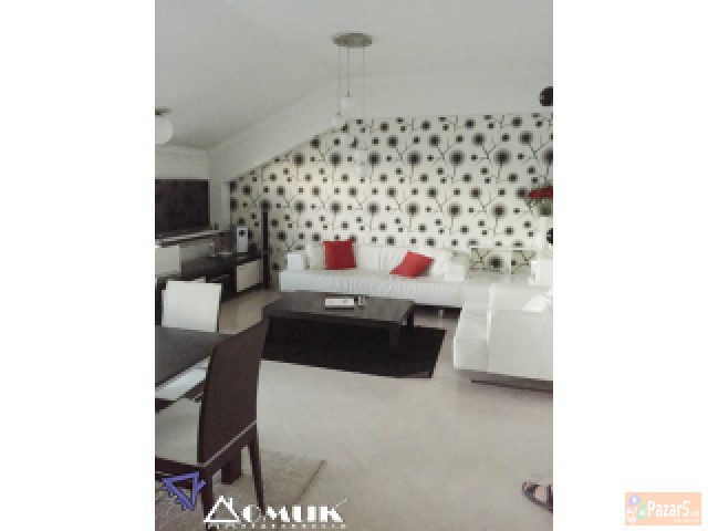 Domik Izdava Lux 3 Soben Stan Vo Centar Nova Zgrad