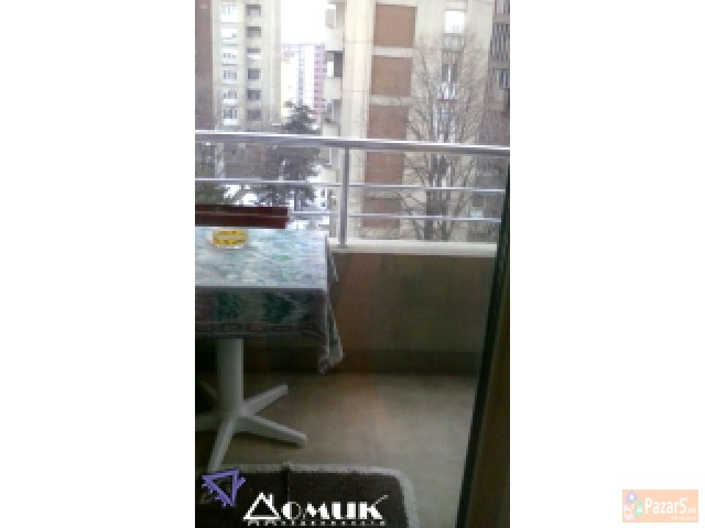 Domik Prodava Nov 2 Soben Stan Vo Aerodrom Pozadi 