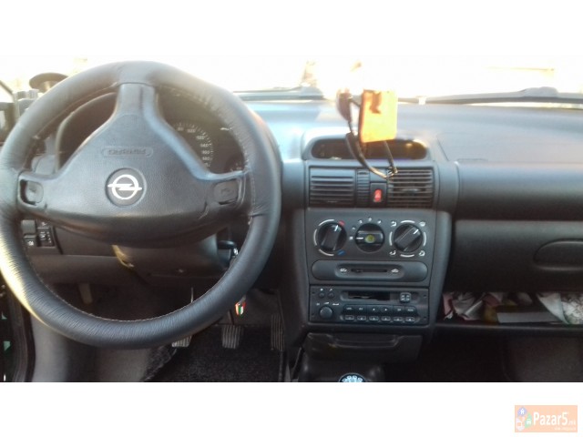 Opel Corsa 1.4 