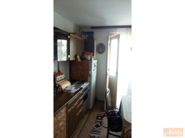 СЕ ПРОДАВА 3-СОБЕН СТАН ВО КАРПОШ 1