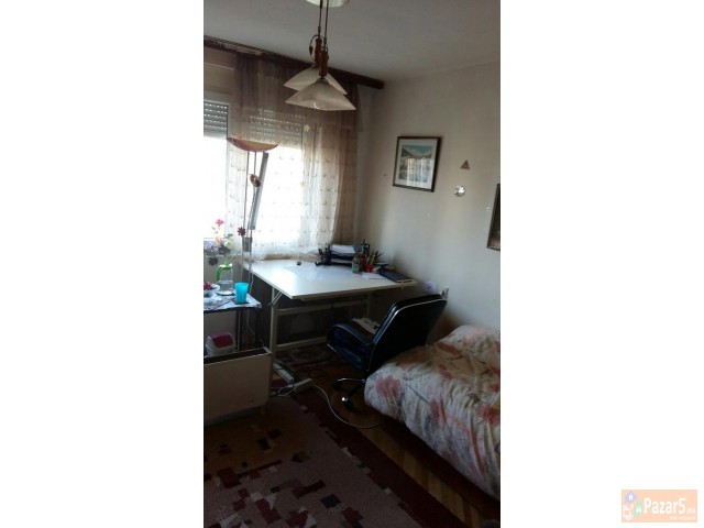 СЕ ПРОДАВА 3-СОБЕН СТАН ВО КАРПОШ 1