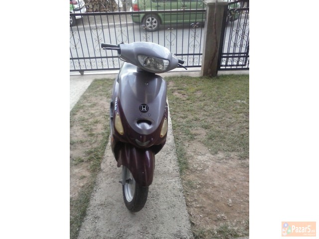 Se Prodava Macat Vo Odlicna Sostojba!