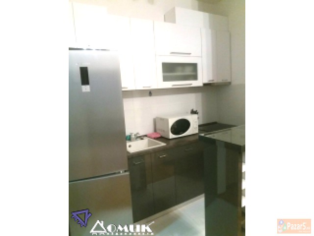 Domik Izdava 2 Soben Nov Stan Vo City Tower