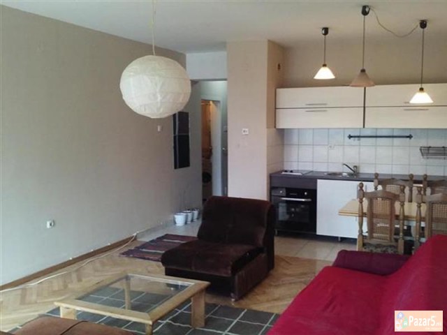 Se Iznajmuva Garsonjera Vo Taftalidze